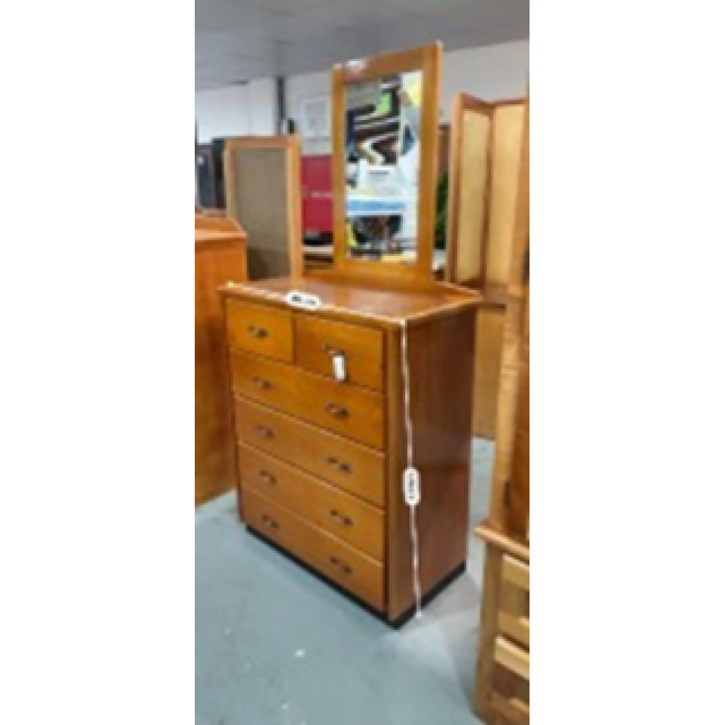 CHEST OF DRAWERS- CEDAR 34X34 W/MIRROR 5 DRAWERS